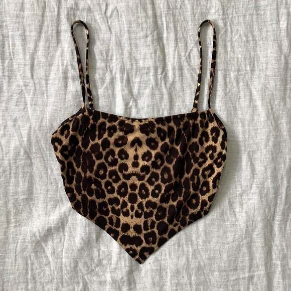 Cheetah print crop tank top - Picture 3 of 4